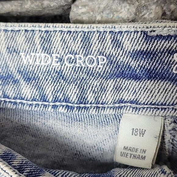 Style & Co. Light Wash Wide Leg Cropped Jeans Size 18 W - Picture 8 of 11